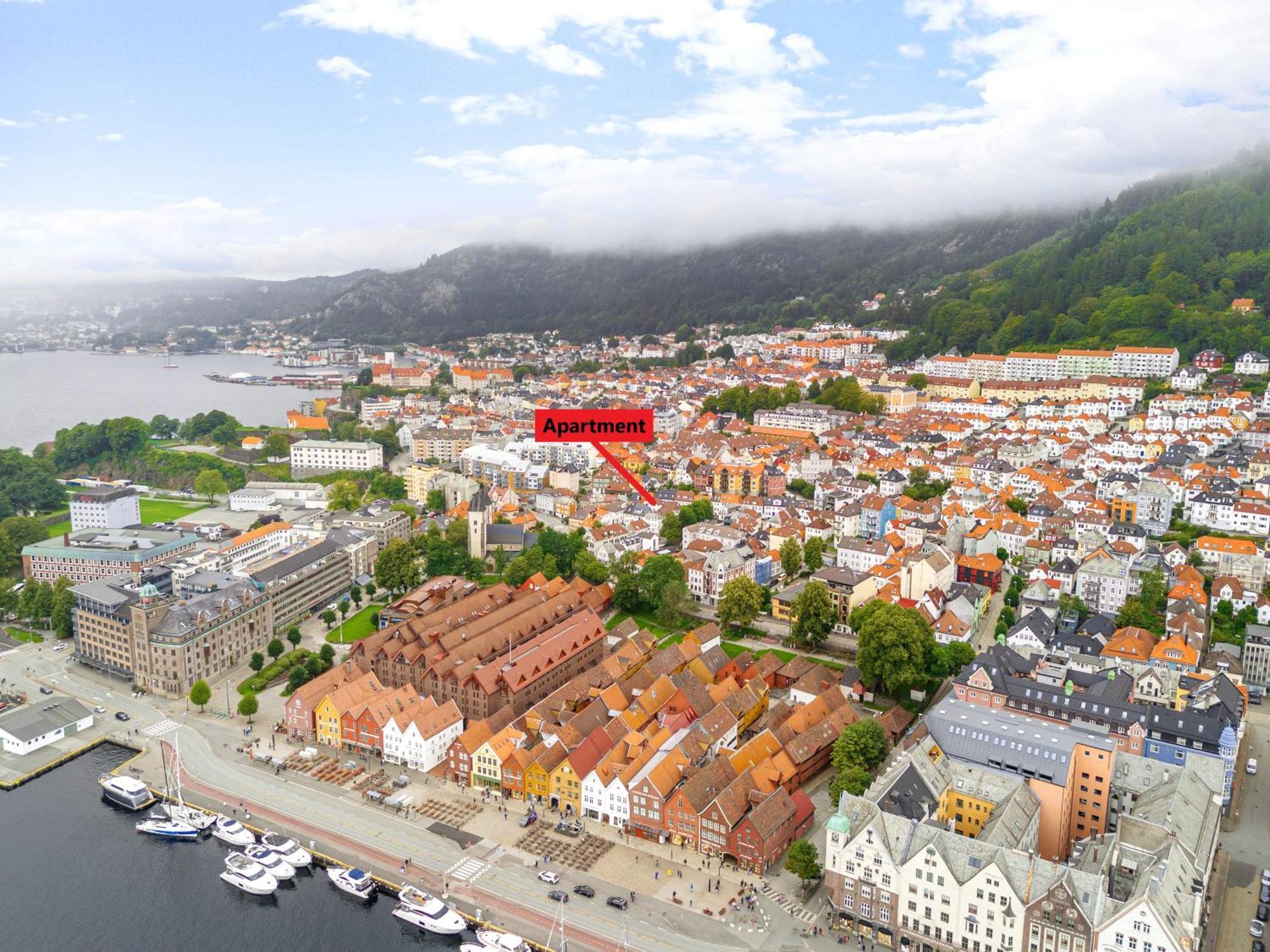 Homerentals Apartments - Behind Bryggen & Historic Cobblestone Streets - 2 Floor Renovated From February 2025 Bergen Zewnętrze zdjęcie