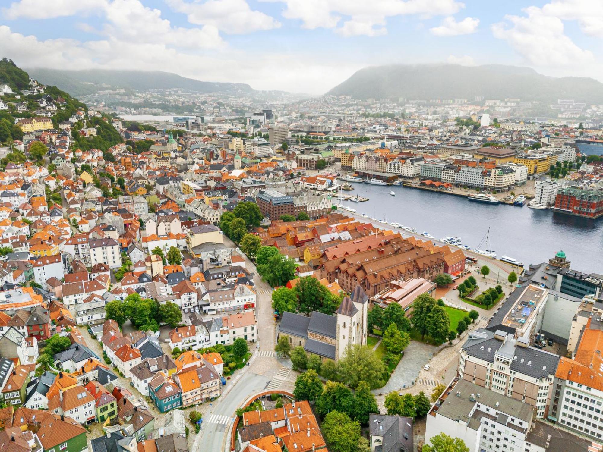 Homerentals Apartments - Behind Bryggen & Historic Cobblestone Streets - 2 Floor Renovated From February 2025 Bergen Zewnętrze zdjęcie